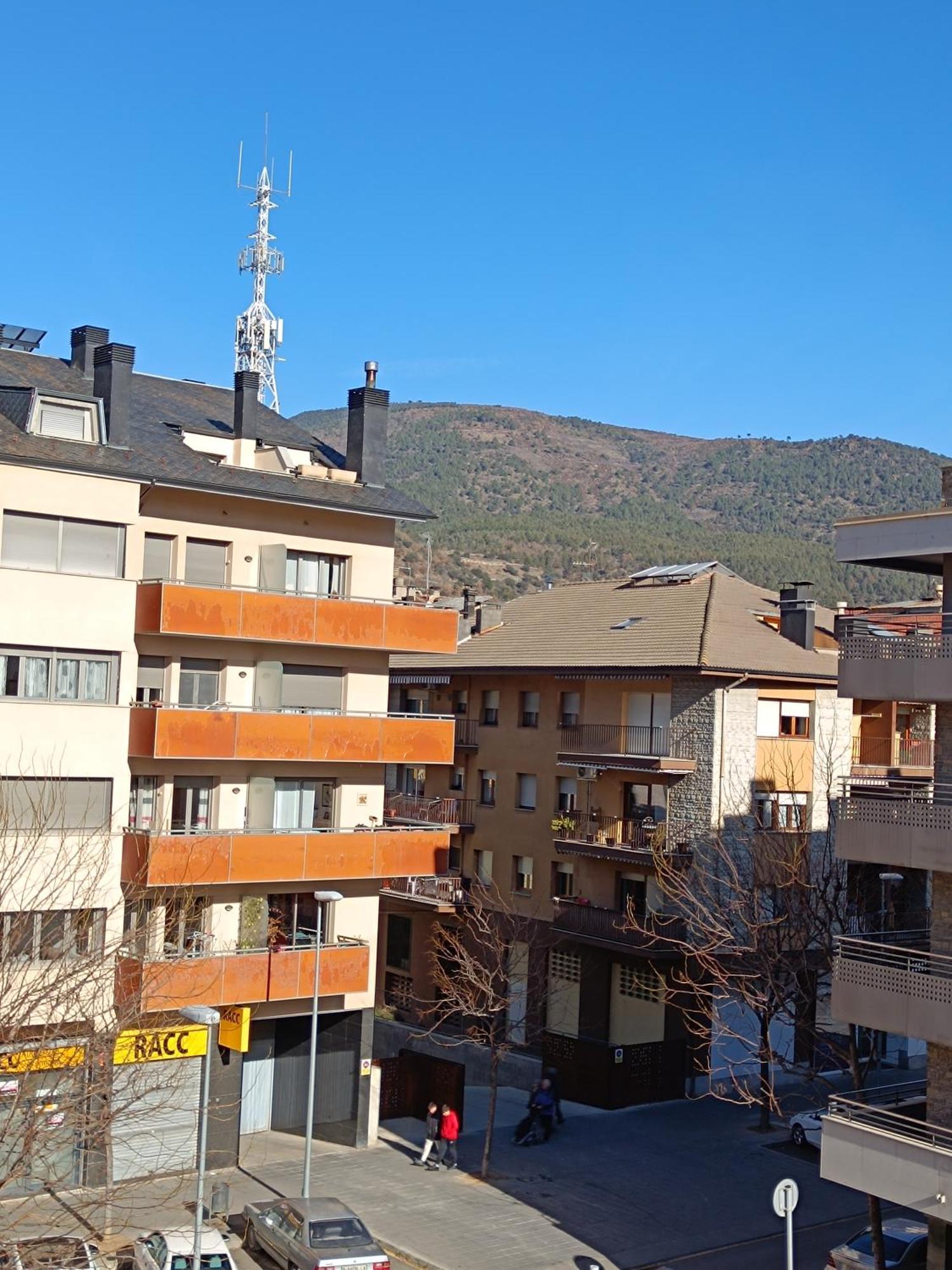 Apartamento Estel La Seu d'Urgell Exterior photo